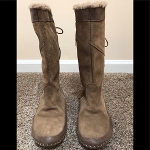 Lassen brown leather lace up boots size 9.5